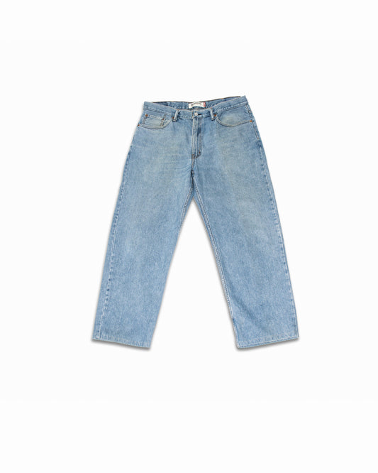 Levi’s “relaxed fit” 550 DENIM PANTS